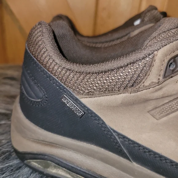 New balance horween leather explorer sneakers trail Mens Size 9.5 - Picture 2 of 13